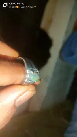 Jual batu akik black Opal kalimaya. Udah ada jarong y