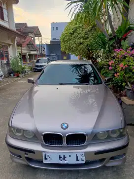 BMW E39 523i 1997