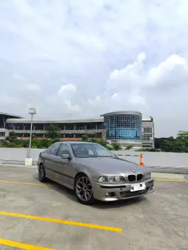 BMW E39 523i 1997