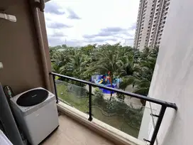 DISEWAKAN APARTEMEN 3+1 BR FULL FURNISHED DI SKYHOUSE BSD – VIEW KOLAM