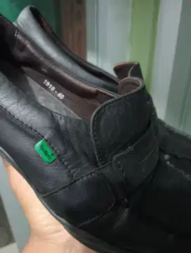 Sepatu KICKERS original sz 40