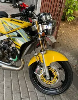 Di jual Kawasaki ninja ss