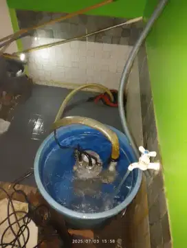 Pendorongan kamar mandi mampet