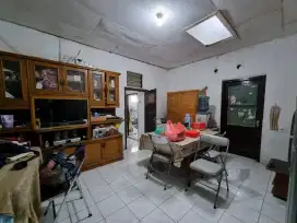 Dijual Cepat Rumah lama di Astina Sayap Pasir kaliki dekat BPK