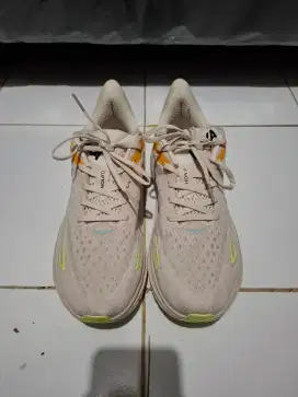 Dijual Sepatu Hoka Clifton 9 Second Mantap