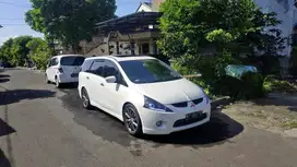 Mitsubishi Grandis GLS 2007