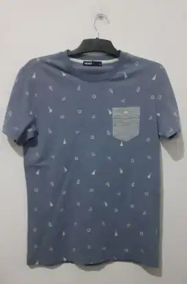Kaos Full Print Pocket Kancing