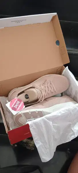 Skechers archfit BNIB 100% original