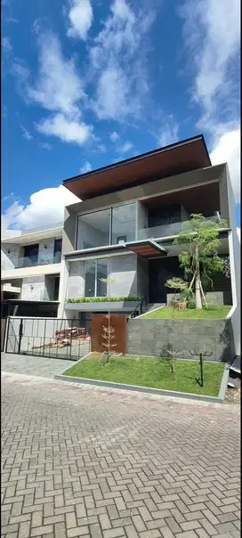DIJUAL RUMAH MEWAH CITRALAND TROPICAL MODERN BARU GRES HIGH SPEC 3 LT