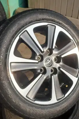 Velg toyota voxy