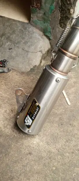 Kenalpot satria Fu merek SJ88