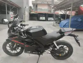 Yamaha R15 2019/20,surat lengkap,full original pabrik,pajak hidup