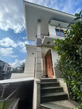 RUMAH MEWAH HOOK 3Lt di SETRADUTA Pasteur dekat UNIV Maranatha dan ITB