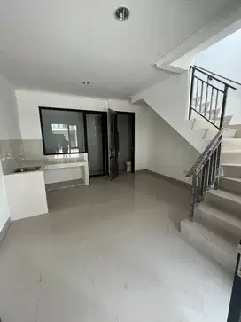 Dijual Mura Rumah uk. 4.5x10m PIK 2 Extension Milenial City
