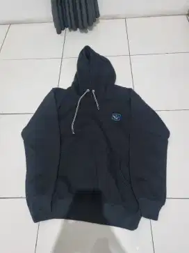 Hoodie hitam size L