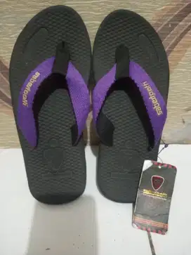 Sandal Sabertooth & rafila