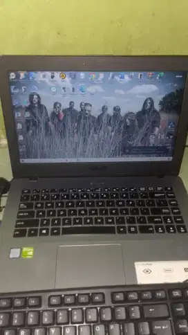 Laptop Asus a442u Intel core i5 gen 8
