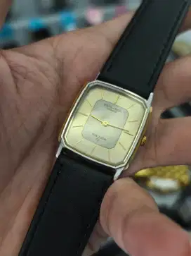 Solvil et TiTus Feulle D'Or Tank Swiss