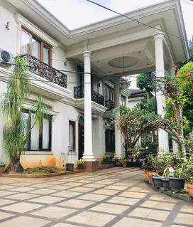 Dijual Rumah Mewah di Taman Cilandak, Jakarta Selatan