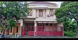 Dijual Cepat, Pemilik BU, Rumah 2 lantai Puri Surya Jaya