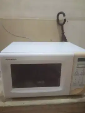 MICROWAVE OVEN SHARP R-240F