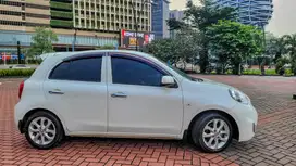 Nissan March 2014 AT BENSIN OVERKREDIT
