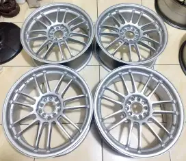 Velg ring 18 Volkrays RE30 lebar 8,5 et42 pcd 5x114 & 5x100 mulus