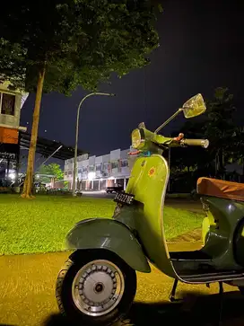 Dijual Vespa Super 1974 — Surat Lengkap