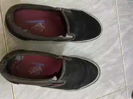 Sepatu Vans Slip On pro Skate
