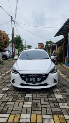 Mazda 2 Skyactiv R Matic 2016 Dp 5 Juta Promo