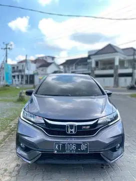 Jazz RS Metik CVT