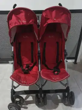 Stroller untuk anak kembar