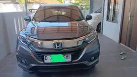 Dijual mobil pribadi HRV 1.5 E Matic 2019