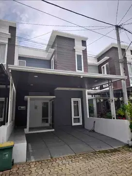 Rumah 2 Lantai di Casa Andara Residence Dekat MRT Fatmawati Toll