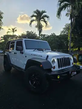 JEEP WRANGLER RENEGADE 3.8 TAHUN 2011 SUPER