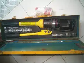 Tang skun kabel hidrolik