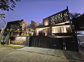 Dijual Rumah Elit Graha Famili Fully Furnished