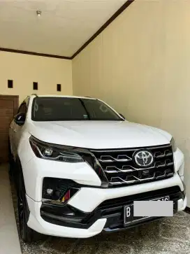 Fortuner GR 2.4 AT km 30rb 2021 Antik