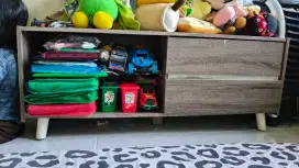 Meja tv minimalis