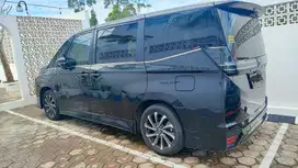 Toyota Voxy 2022 Bensin