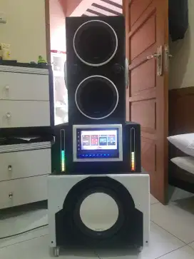 Sound system mobil / untuk karokean dirumah