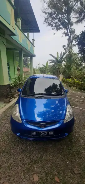 HONDA JAZZ idsi 2005 manual  biru  70jt nego.