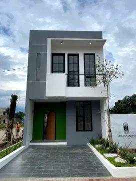 Rumah 2 lantai, 3 kmr tdr, bisa tanpa DP, angsuran 4 jutaan