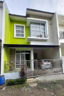 Dijual Rumah 2 Lantai Siap Huni Lokasi Strategis - Tanggerang
