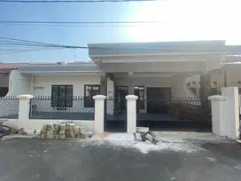 Jual Rumah SIAP HUNI di komplek Pondok Gede.