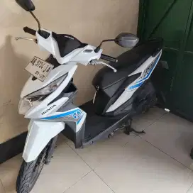 Beat eco putih 2017 Gbm bisa tunai atau kredit