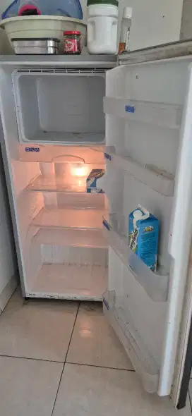 Sharp , refrigerator/ lemari es