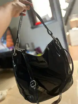 Preloved Tas Glossy H&M