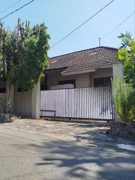 Rumah Semi Furnished Siap Huni di Jangli Tembalang Semarang