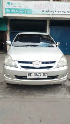 Kijang Inova 20.V warna silver